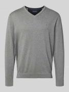 Gebreide pullover met V-hals