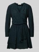 Knielange jurk in wikkellook, model 'ROGERS'