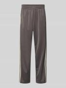 Straight fit sweatpants met logostitching, model 'Firebird'