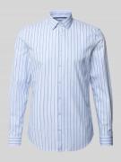 Slim fit zakelijk overhemd van katoen met kentkraag