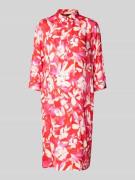 Knielange jurk met 3/4-mouwen