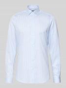 Body fit zakelijk overhemd met kentkraag