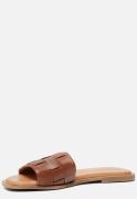 Skechers Meditation Luxe slippers cognac