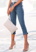 NU 20% KORTING: Lascana Capri jeans met gegarneerde zakken