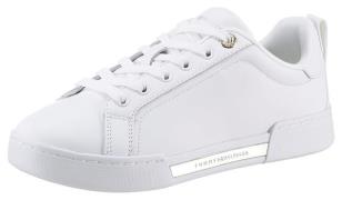 NU 20% KORTING: Tommy Hilfiger Plateausneakers CHIQUE COURT SNEAKER