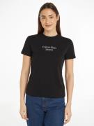 NU 20% KORTING: Calvin Klein T-shirt STACKED INSTITUTIONAL REG TEE