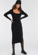 NU 20% KORTING: Tamaris Gebreide jurk met trendy carréhals