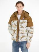 TOMMY JEANS Gewatteerde jas TJM CLBK AOP ALASKA PUFFER