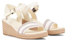 NU 20% KORTING: Tommy Hilfiger Sleehaksandaaltjes SHIRTING WEDGE SANDA...