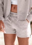 Lascana Sweatshort met logo-borduurwerk, loungepak