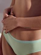 CALIDA Slip Natural Comfort met natuurlijke glans en gladde grip