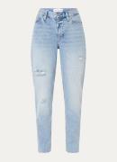 Calvin Klein High waist mom jeans met lichte wassing en destroyed afwe...