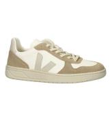 Veja V-10 leather